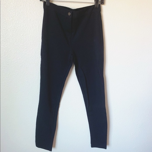 Forever 21 Thick Black Leggings w/ Button Close - Picture 5 of 5